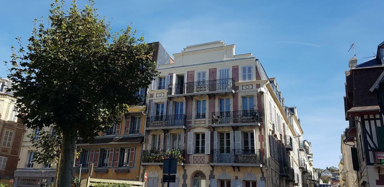 Ferienwohnung Duplex 50 M2 Au Pied Des Planches Trouville-sur-Mer Exterior foto